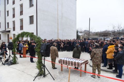 Solemn housewarming ceremony for families of the Defense Army servicemen and reserve officers