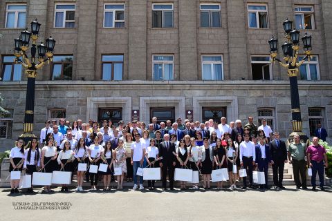 The solemn ceremony of awarding pupils from Artsakh having received diplomas in the final stage of the subject Olympiads took place at the Artsakh Republic President&#039;s residence