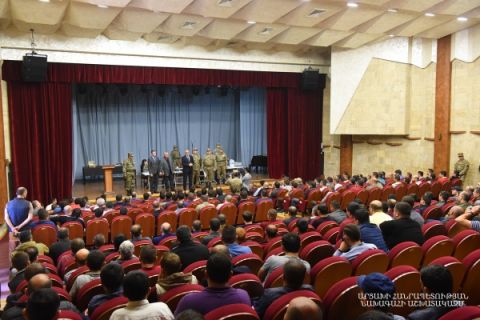 Արցախի Հանրապետության Նախագահը քննարկել է զորահավաքի ընթացքին վերաբերող հարցեր