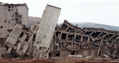 Դեկտեմբերի 7-ը Սպիտակի երկրաշարժի զոհերի հիշատակի օրն է
