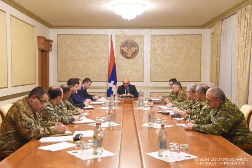 Consultation with the supreme command staff of the Defense Army