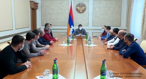 Президент Арутюнян принял представителей клубов- членов футбольной  лиги Арцаха