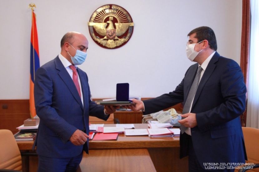 Президент Арутюнян принял председателя Суда первой инстанции общей юрисдикции Сюникской области РА Самвела Григоряна