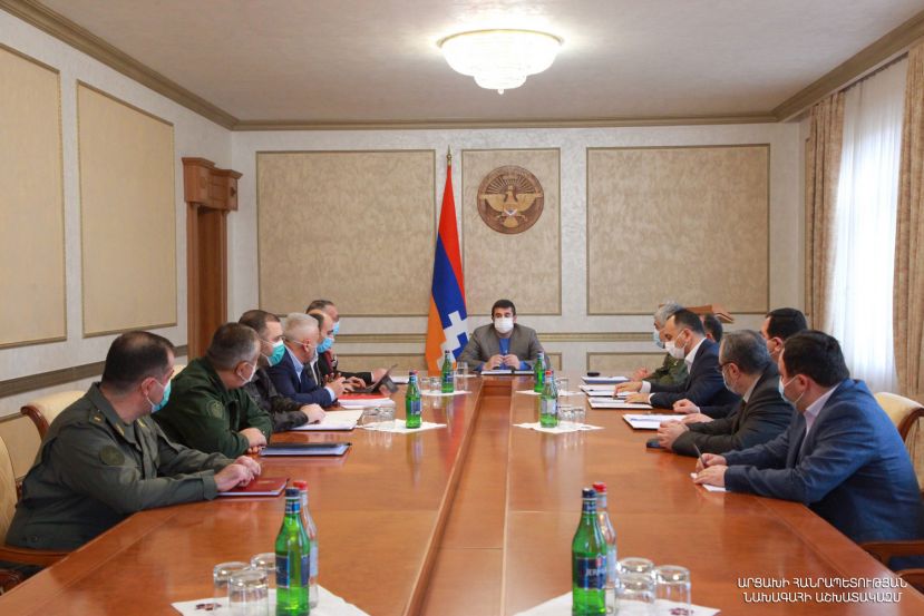 Президент Араик Арутюнян созвал заседание Совета безопасности