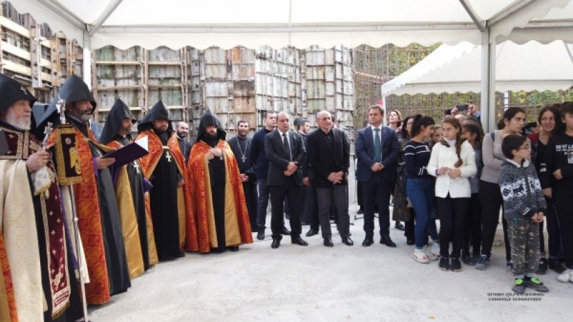 Президент Саакян принял участие в мероприятиях, посвященных 5-летнему юбилею Международной школы и основанию новой церкви в Дилиджане